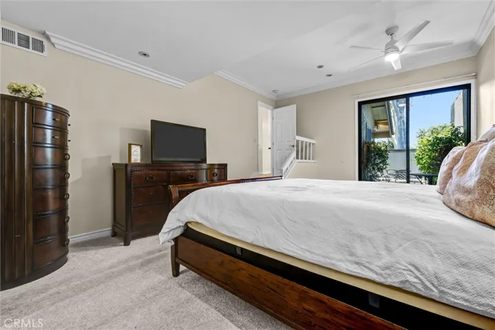 49 Pinewood, Irvine, California 92604