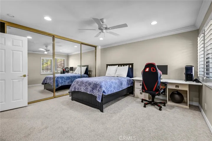 49 Pinewood, Irvine, California 92604