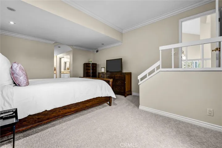 49 Pinewood, Irvine, California 92604