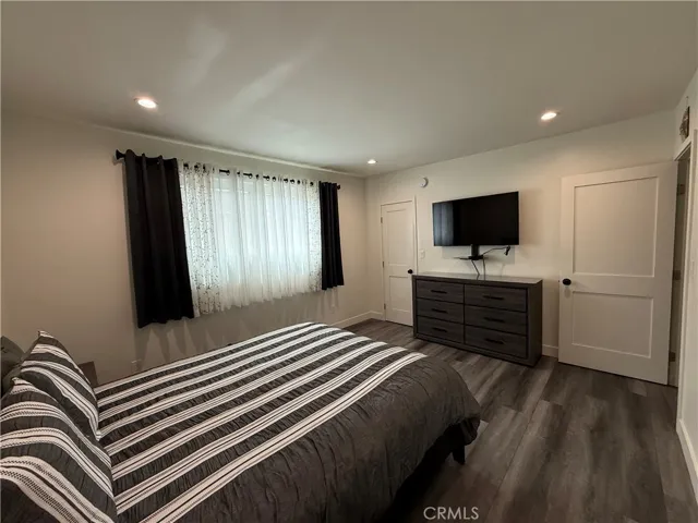 17111 Roscoe Boulevard 15, Northridge, California 91325