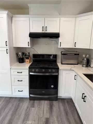 17111 Roscoe Boulevard 15, Northridge, California 91325