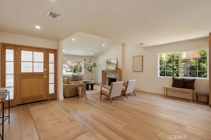 1081 Tulare, Costa Mesa, California 92626 — photo 4