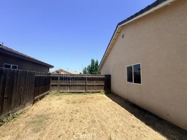 2143 W Drake, Merced, California 95348
