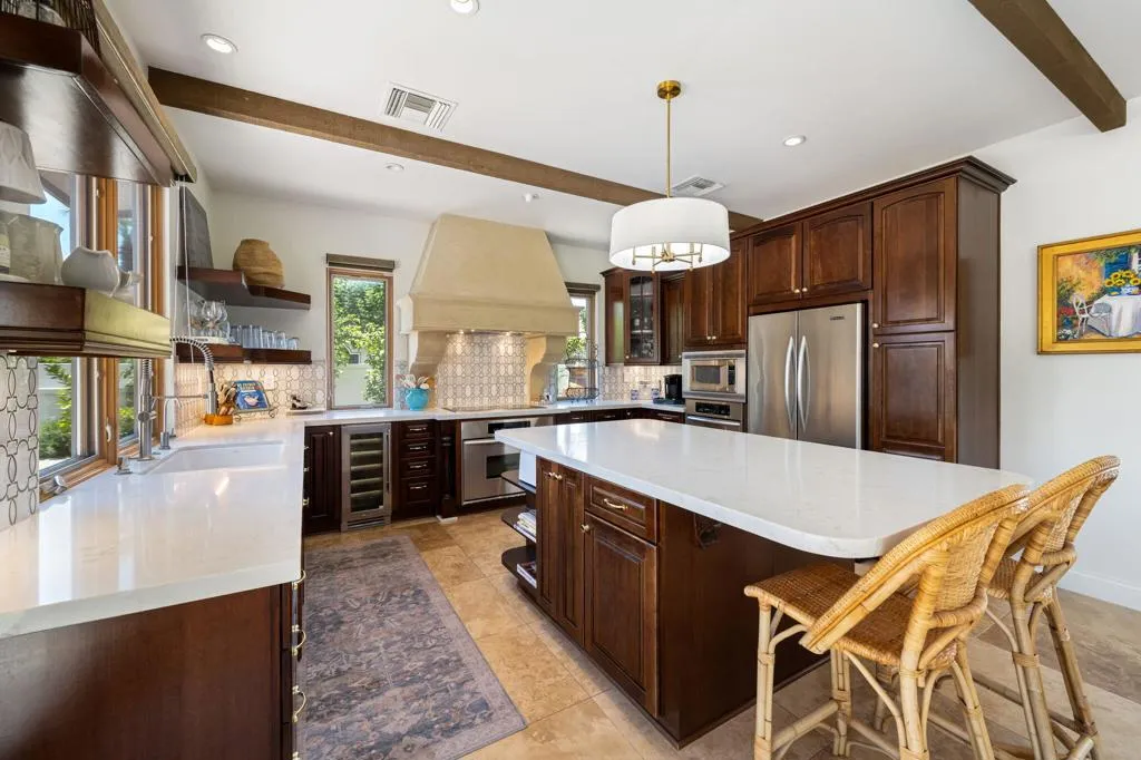 36-web-or-mls-KS_Vicente_Miller_0626_036