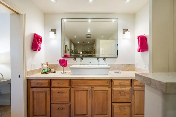 77-web-or-mls-KS_Vicente_Miller_0626_077