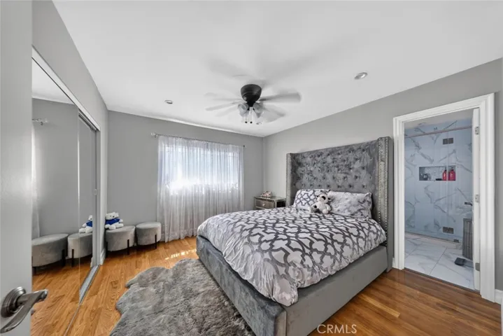 6415 Varna Avenue, Van Nuys, California 91401