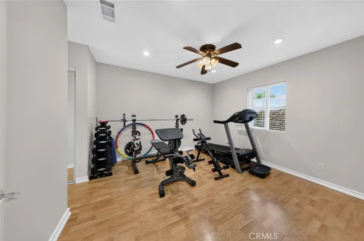 6415 Varna Avenue, Van Nuys, California 91401