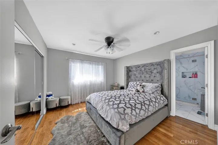 6415 Varna Avenue, Van Nuys, California 91401