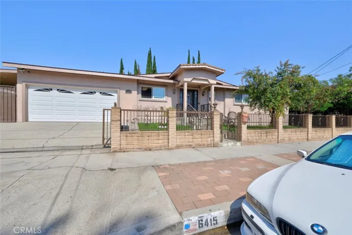 6415 Varna Avenue, Van Nuys, California 91401