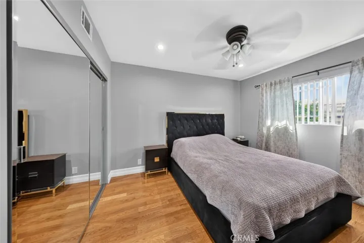 6415 Varna Avenue, Van Nuys, California 91401