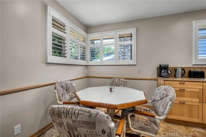 1130 Centinela, Santa Monica, California 90403