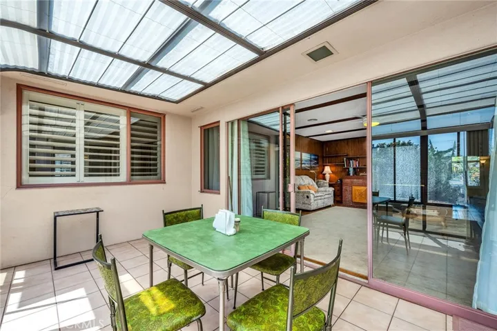 1130 Centinela, Santa Monica, California 90403