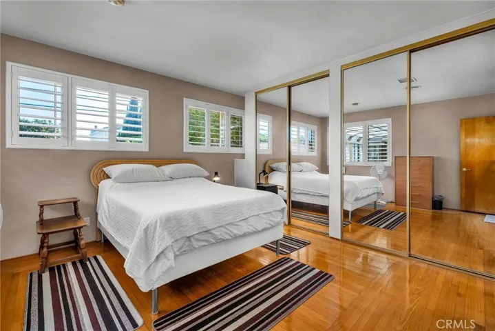 1130 Centinela, Santa Monica, California 90403