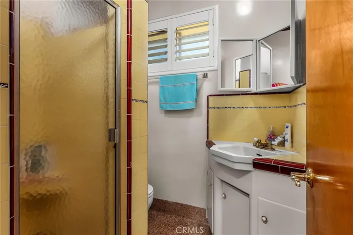 1130 Centinela, Santa Monica, California 90403