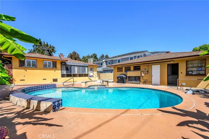 1130 Centinela, Santa Monica, California 90403