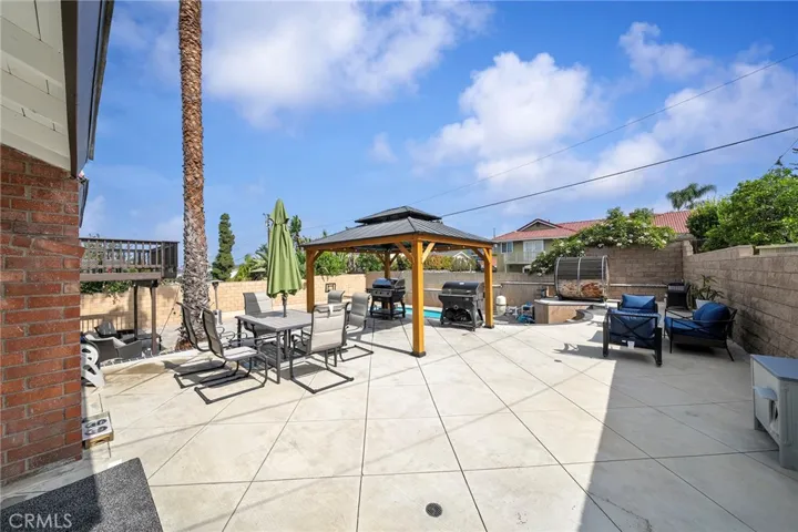 Expansive backyard.