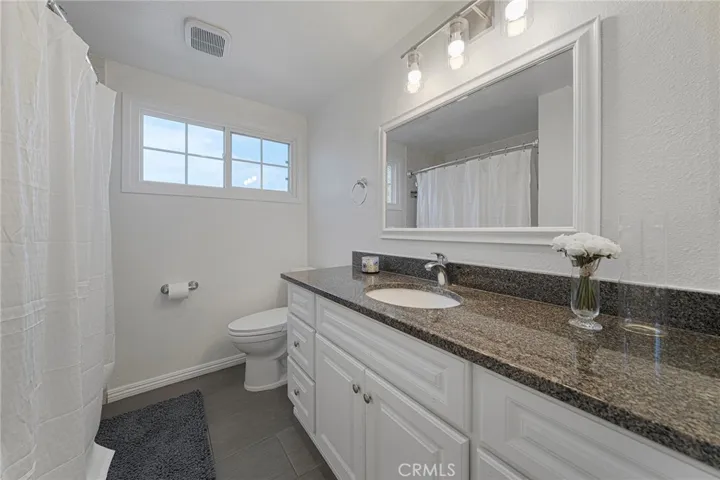 Hallway Full bath