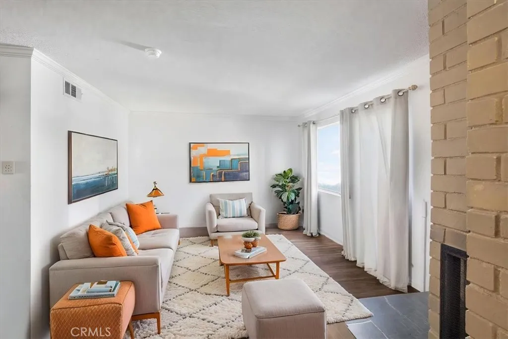 1310 N Placentia