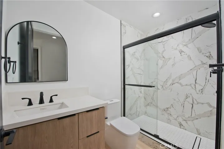 542 N Serrano Avenue, Los Angeles, California 90004