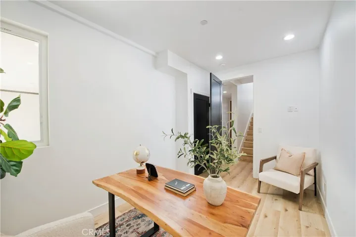542 N Serrano Avenue, Los Angeles, California 90004