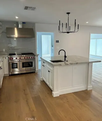 9505 Raviller, Downey, California 90240
