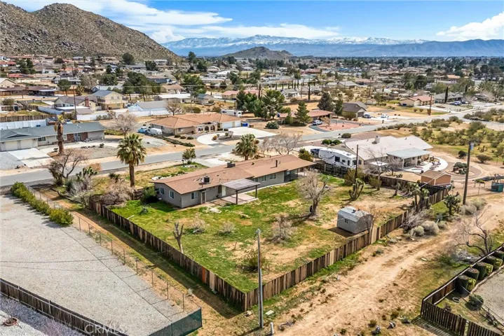 15944 Wintun Road, Apple Valley, California 92307