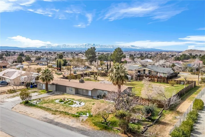 15944 Wintun Road, Apple Valley, California 92307