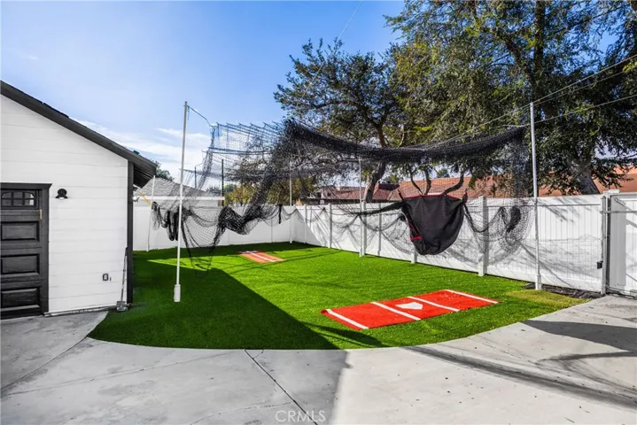 506 E 11th, Upland, California 91786