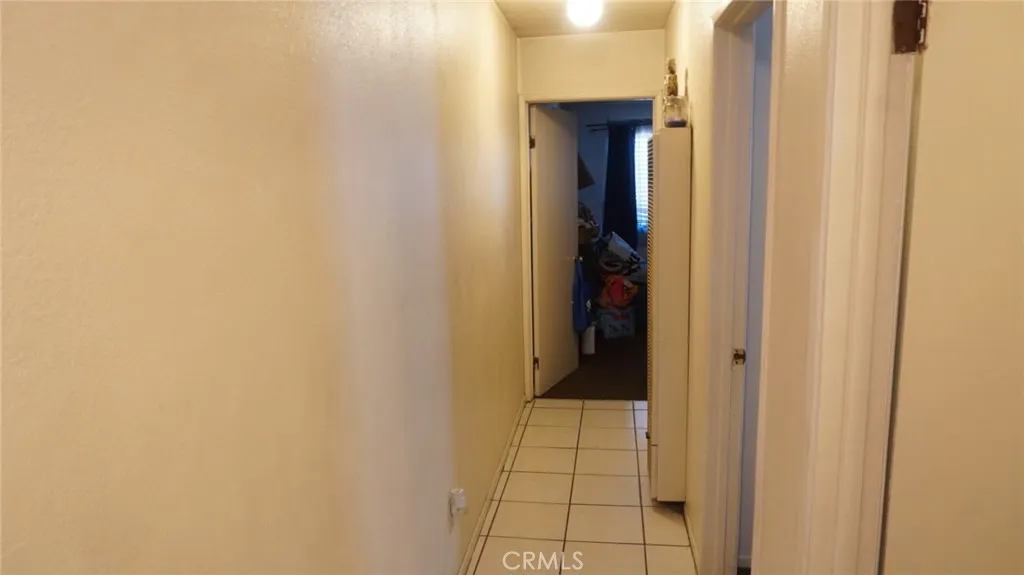 11167 S San Pedro, Los Angeles, California 90061 — photo 4