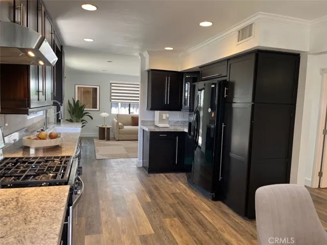 11311 Tampa 17, Porter Ranch, California 91326