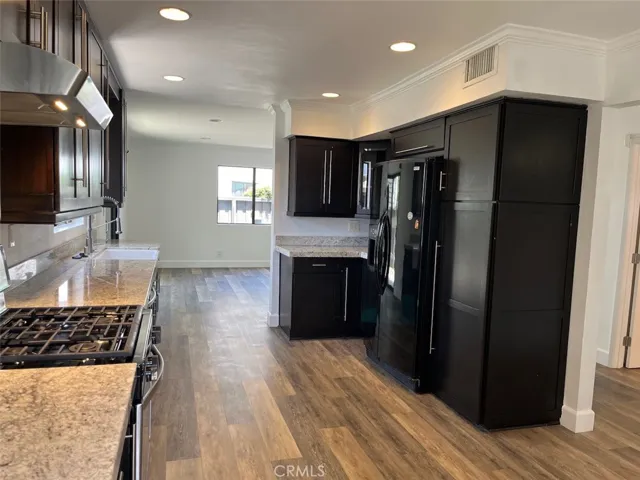 11311 Tampa 17, Porter Ranch, California 91326