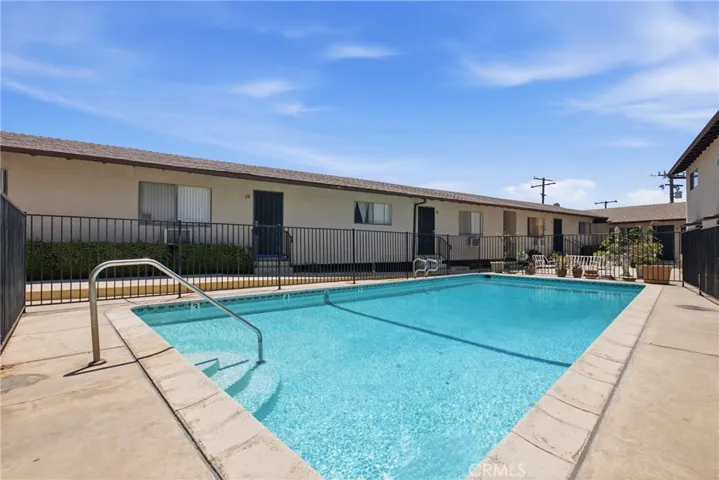 312 Vecino Drive 18, Covina, California 91723