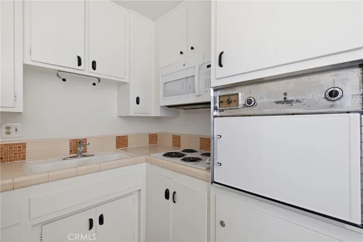 312 Vecino Drive 18, Covina, California 91723