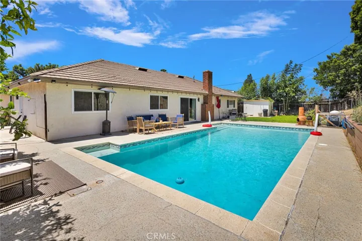 981 Serfas Club, Corona, California 92882