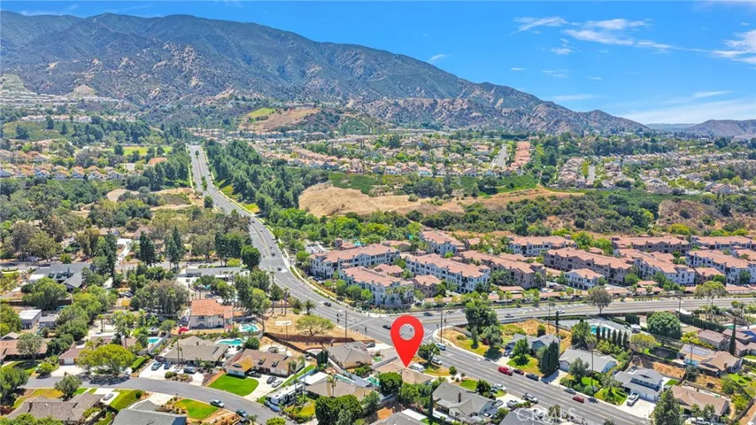 981 Serfas Club, Corona, California 92882