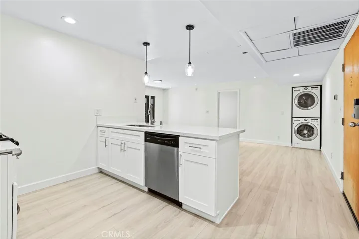 2121 Beloit Avenue 112, Los Angeles, California 90025