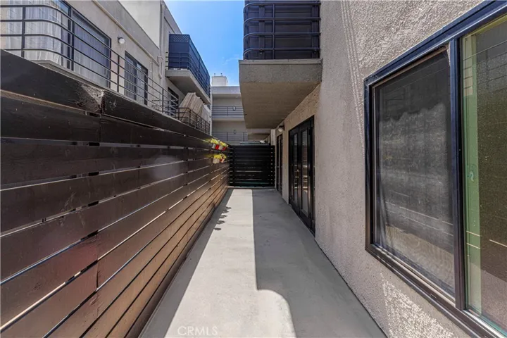 2121 Beloit Avenue 112, Los Angeles, California 90025