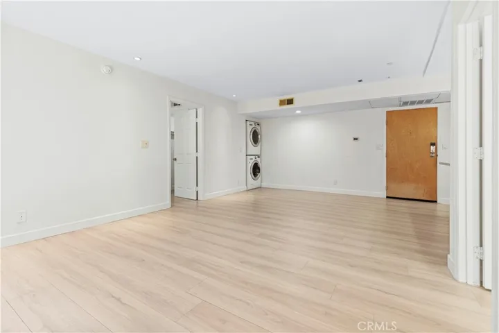 2121 Beloit Avenue 112, Los Angeles, California 90025