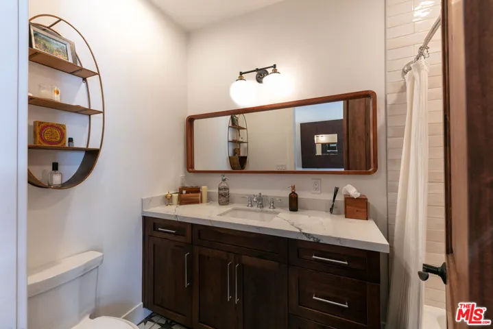 28960 Crags Drive, Agoura Hills, California 91301