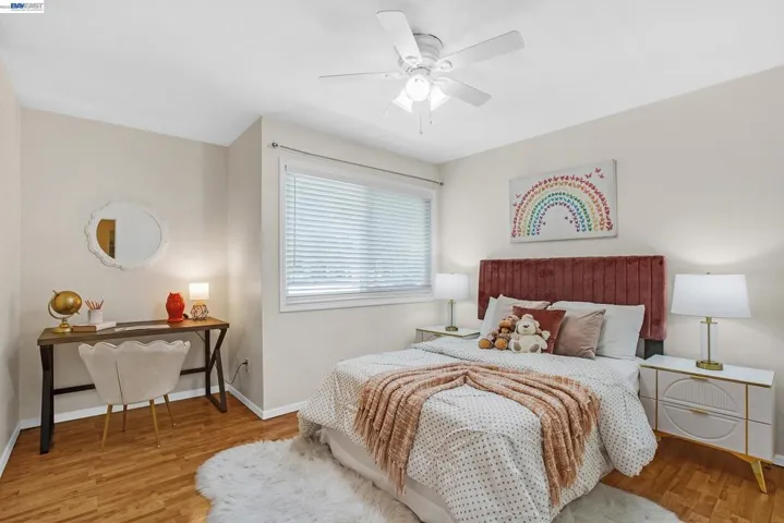 # 2 bedroom with walk in closet