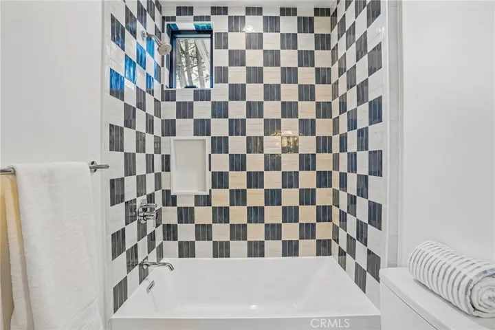 17003 Haas Avenue, Torrance, California 90504