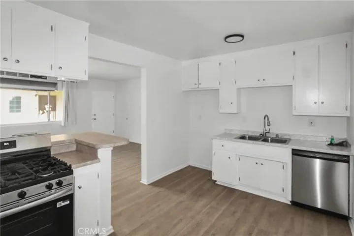 1010 E 32nd, Signal Hill, California 90755