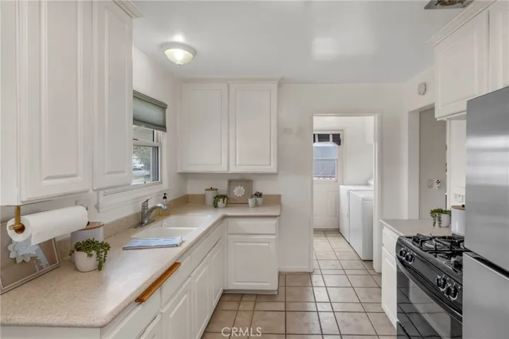 8534 Phlox Drive, Buena Park, California 90620
