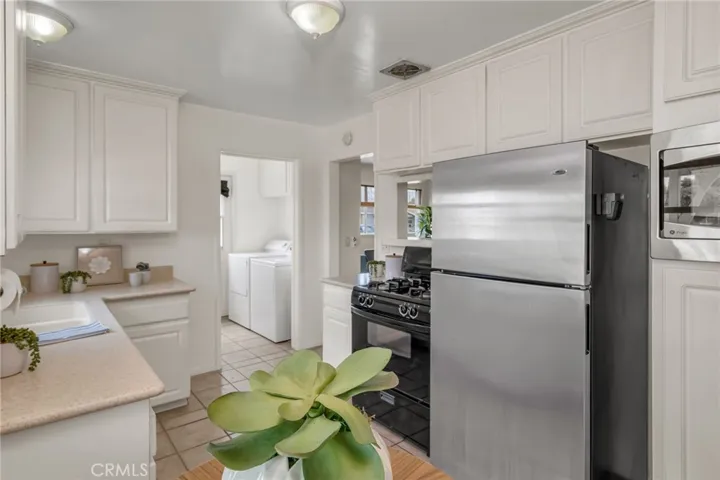 8534 Phlox Drive, Buena Park, California 90620