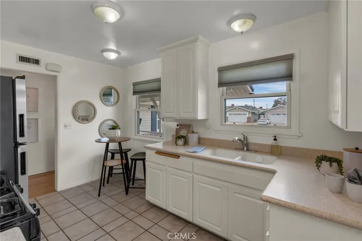 8534 Phlox Drive, Buena Park, California 90620