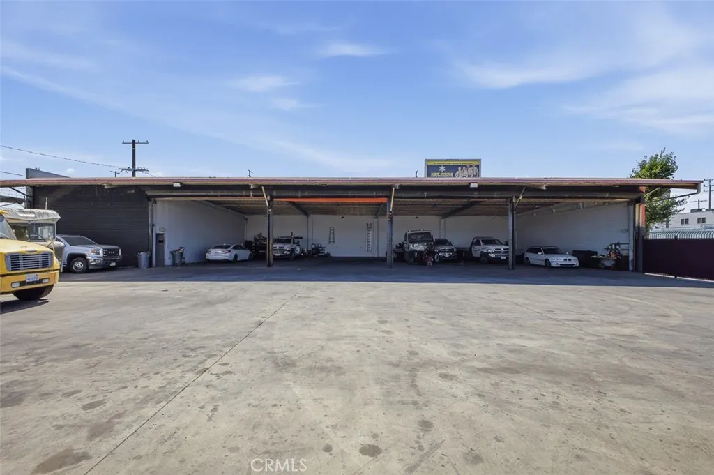818 828 E Manchester Avenue, Los Angeles, California 90001 — photo 5