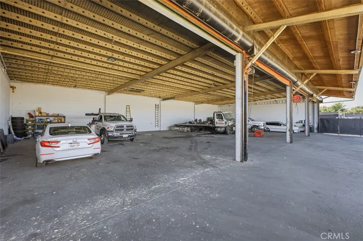 818 828 E Manchester Avenue, Los Angeles, California 90001