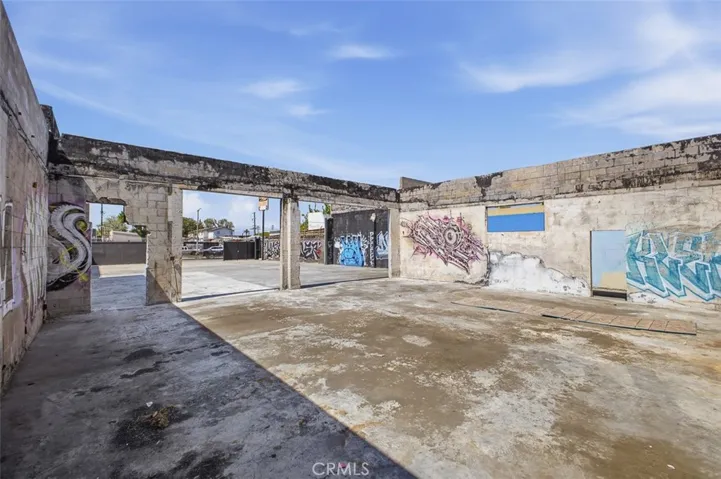 818 828 E Manchester Avenue, Los Angeles, California 90001