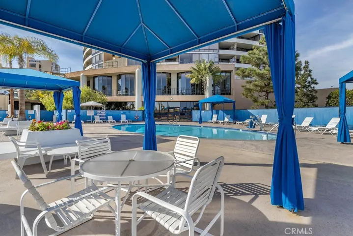 Marina City Club cabana towards one of the pools