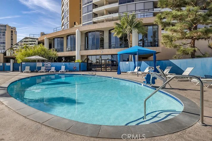 One of Marina City Club pools